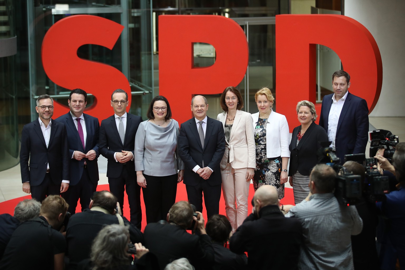 BERLIN, GERMANY - MARCH 09: German Social Democrats (SPD) leader Andrea Nahles (4th from L) and General Secretary Lard Klingbeil (R) pose with SPD members of the next German government cabinet: (from  ...