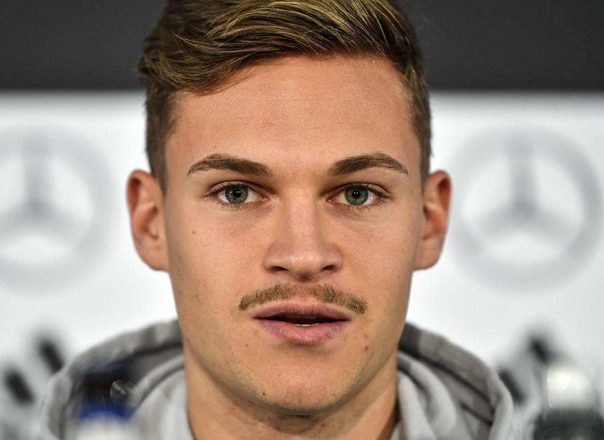 Germany&#039;s Joshua Kimmich talks to the media at a press conference prior the UEFA Nations League soccer match between Germany and The Netherlands, Sunday, Nov. 18, 2018. (AP Photo/Martin Meissner)