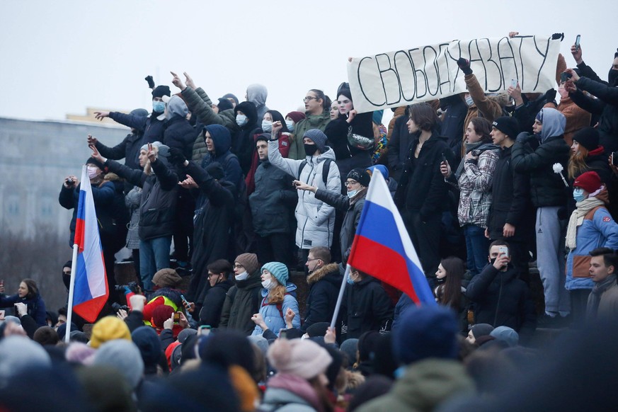 January 23, 2021, Saint-Petersburg, Russia: Protesters chant slogans during the demonstration..Protest against the detention of the opposition leader Alexey Navalny in St. Petersburg. Alexey Navalny i ...