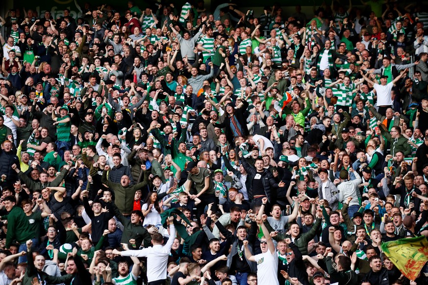 Soccer Football - Scottish Premiership - Celtic v Rangers - Celtic Park, Glasgow, Britain - April 29, 2018 Celtic fans Action Images via Reuters/Jason Cairnduff