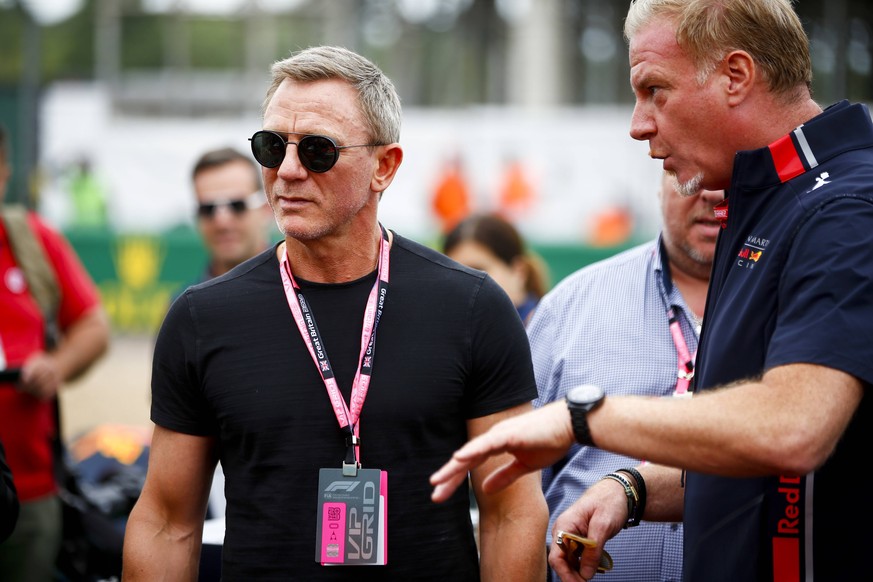 2019 British GP SILVERSTONE, UNITED KINGDOM - JULY 14: Actor Daniel Craig during the British GP at Silverstone on July 14, 2019 in Silverstone, United Kingdom. (Photo by Andy Hone / LAT Images) Images ...