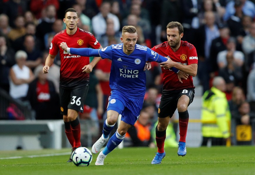 Soccer Football - Premier League - Manchester United v Leicester City - Old Trafford, Manchester, Britain - August 10, 2018 Leicester City&#039;s James Maddison in action with Manchester United&#039;s ...