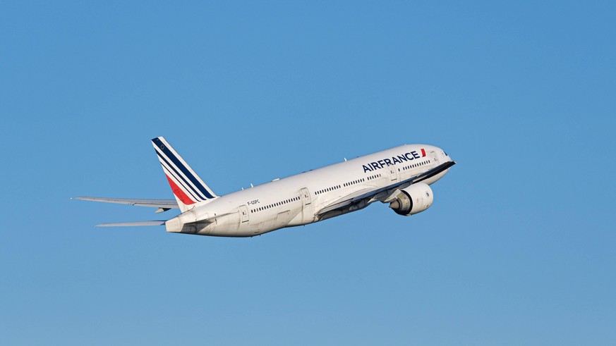 December 12, 2020, Richmond, British Columbia, Canada: An Air France Boeing 777-200ER jet F-GSPC takes off from Vancouver International Airport. Due to COVID-19 flight restrictions the airline is usin ...