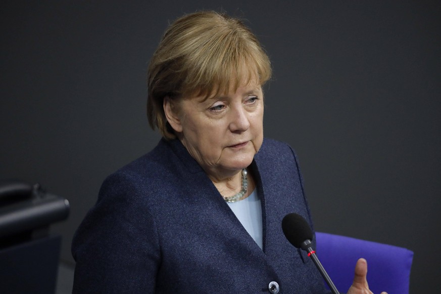 Angela Merkel in der 201. Sitzung des Deutschen Bundestages im Reichstagsgeb
