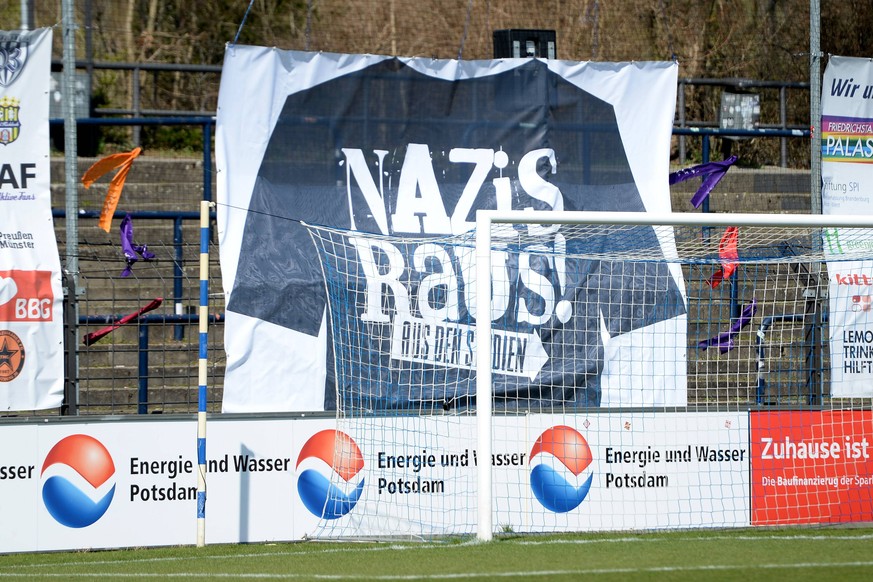 Das Solishirt der Babelsberger mit klarem Motto:&nbsp;"Nazis raus aus den Stadien."