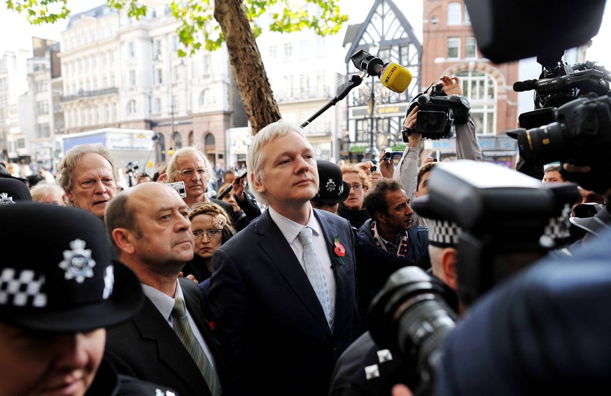 Photo filed Monday 12th October 2015.Police will no longer be stationed outside the Ecuadorean embassy in London where Wikileaks founder Julian Assange has sought refuge since 2012. Source - BBC NEWS  ...