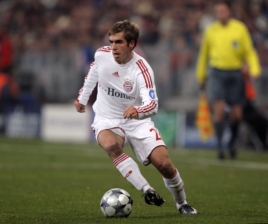 Der damals erst 24-jährige Philipp Lahm spielte 2008/09 ganze 39 Partien für den FC Bayern und war auf der linken Abwehrseite natürlich Stammspieler.