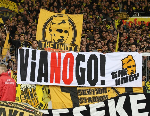 Unter anderem die Dortmunder Ultragruppe "The Unity" forderte 2013: "ViaNogo"