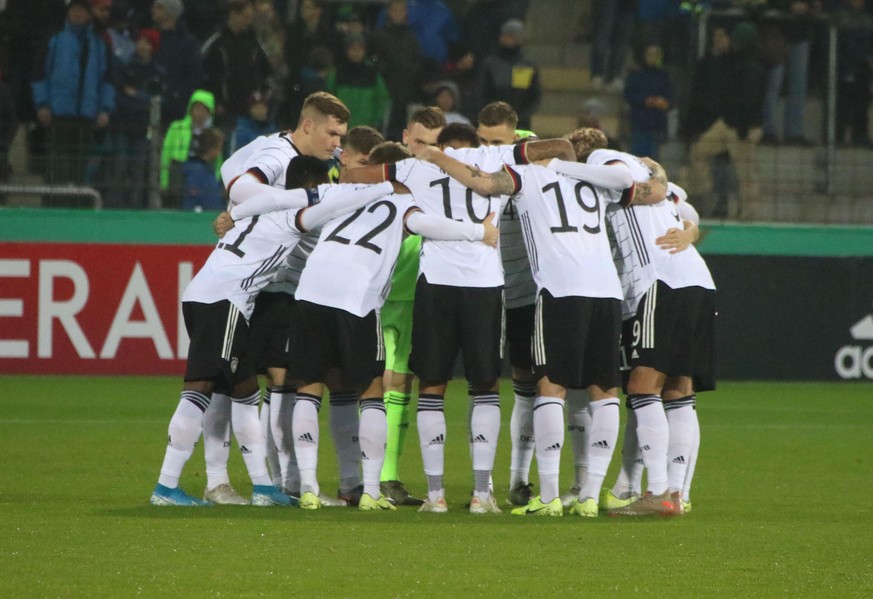 Die deutsche U21-Nationalmannschaft, hier im November 2019 beim EM-Quali-Spiel gegen Belgien, droht die Europameisterschaft zu verpassen. Generell steht's nicht gut um den Nachwuchs beim DFB.