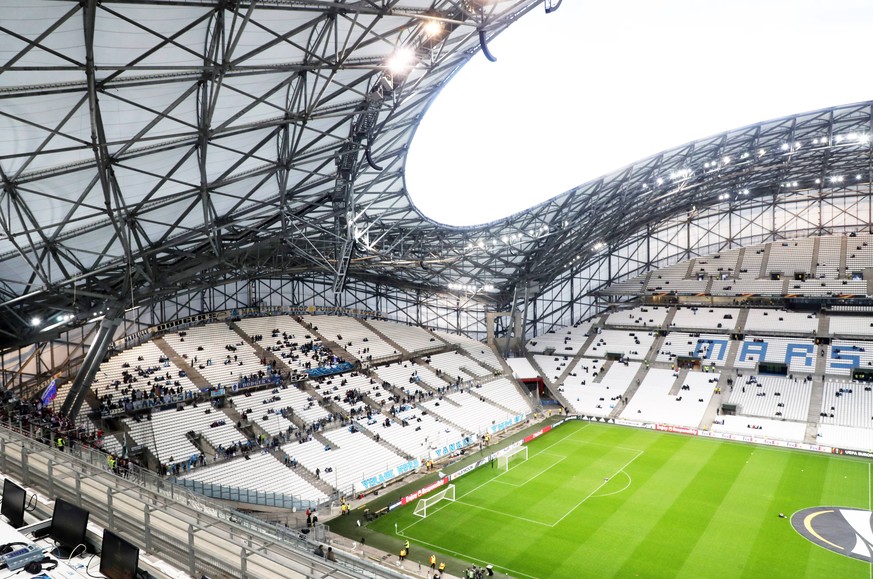 Olympique Marseille – Stadion: Orange Vélodrome, Kapazität: 67.394, Zuschauerschnitt: 55.401.