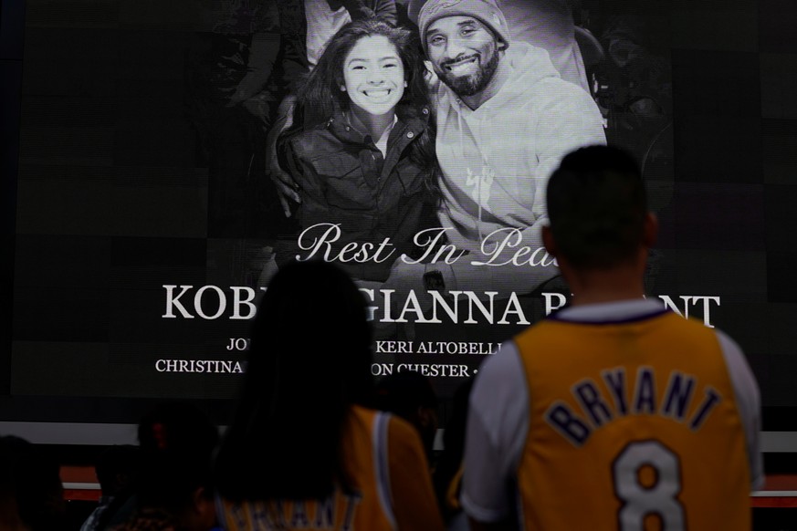 Millionen Fans und Bewunderer trauern weltweit um Kobe Bryant und seine Tochter Gianna.