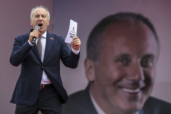Muharrem Ince, presidential candidate of Turkey&#039;s main opposition Republican People&#039;s Party, delivers a speech during an election rally in Istanbul, Saturday, June 23, 2018. Turkish voters w ...