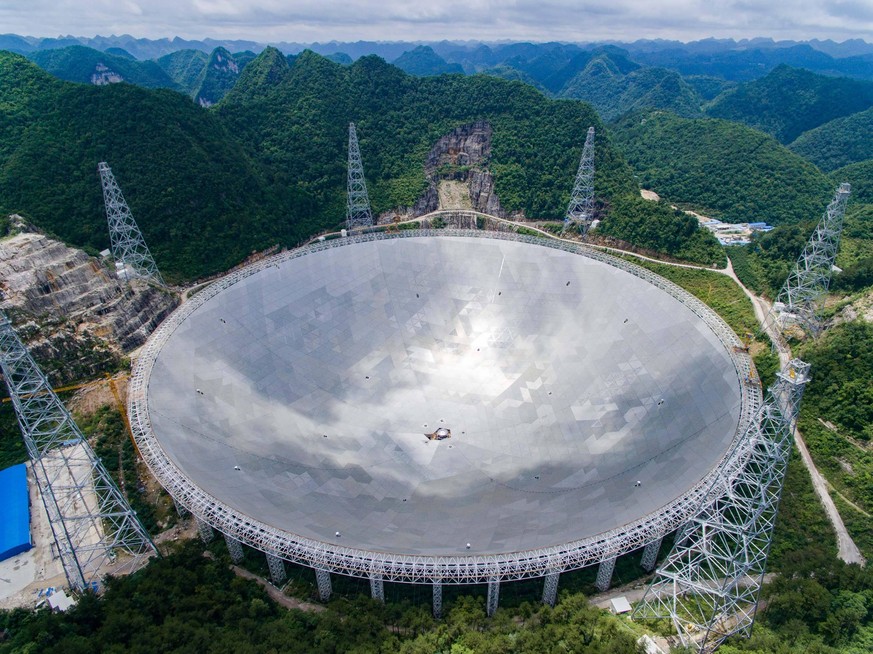 FAST Observatorium in China (160621) -- GUIYANG, June 21, 2016 -- Photo taken on June 21, 2016 shows the single-aperture spherical telescope FAST in Pingtang County, southwest China s Guizhou Province ...