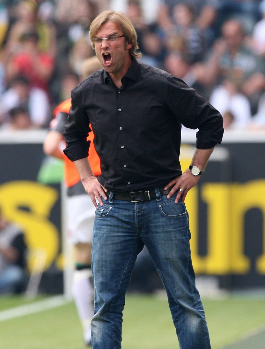 Er trägt jetzt Hemd und eine schicke Uhr: Mainz verpasste 2008 nach dem Bundesliga-Abstieg im Vorjahr knapp den Wiederaufstieg in die Bundesliga. Klopp hatte bereits vorher angekündigt, seinen Vertrag ...