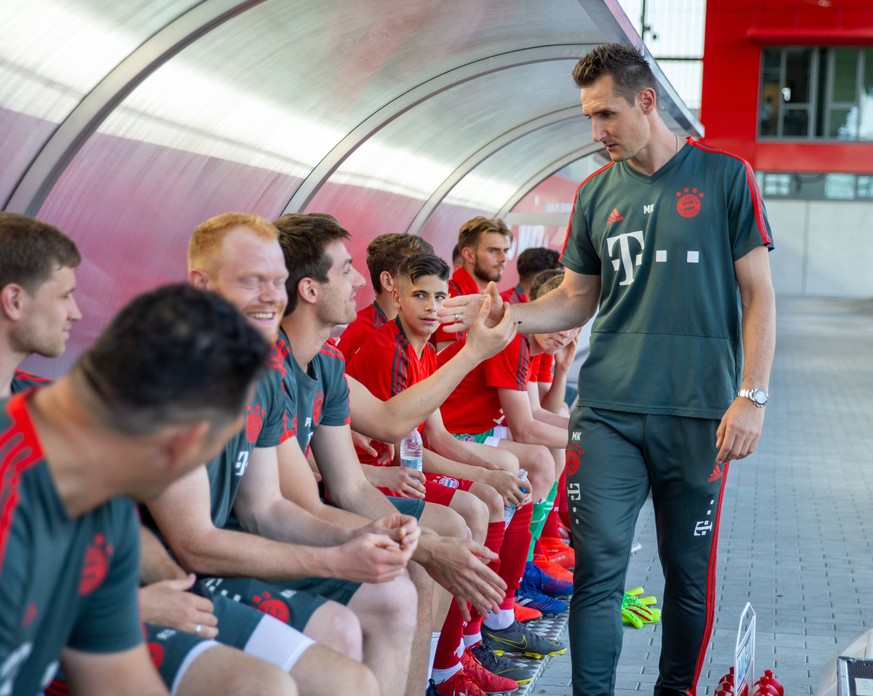 Checkt die Jugend: Miro Klose kennt sich auf dem Campus des FC Bayern gut aus, ist seit zwei Jahren Trainer der U17.
