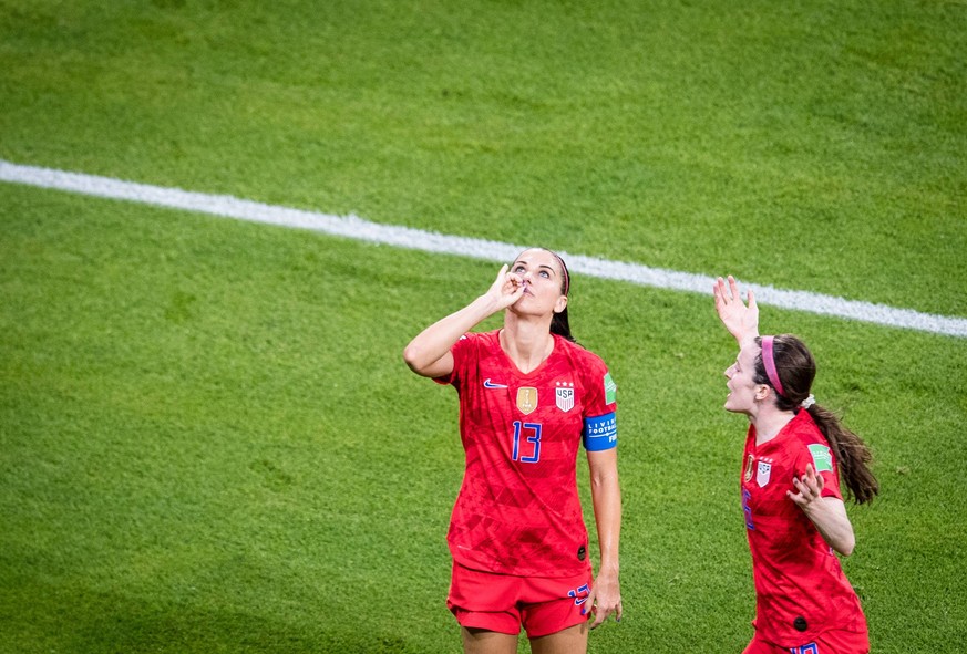 (190703) -- LYON, July 3, 2019 -- Alex Morgan (L) of the United States celebrates a goal during the semifinal between the United States and England at the 2019 FIFA Women s World Cup at Stade de Lyon  ...