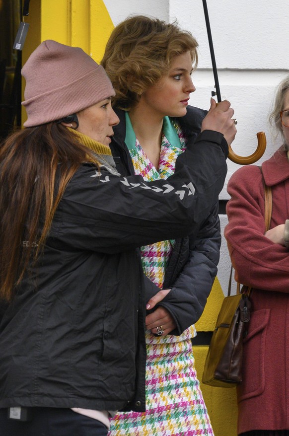 February 8, 2020, Manchester, United Kingdom: Actress EMMA CORRIN plays Diana, Princess of Wales as Manchester s Northern Quarter is transformed into New York for filming of a scene from Series 4 of T ...