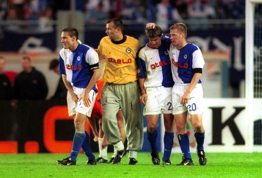 Als Hertha noch ein Spitzenteam war: Andreas Schmidt, Torwart Gabor Kiraly, Sebastian Deisler und Andreas Neuendorf (v.l.nr.) in der Saison 2001/2002.