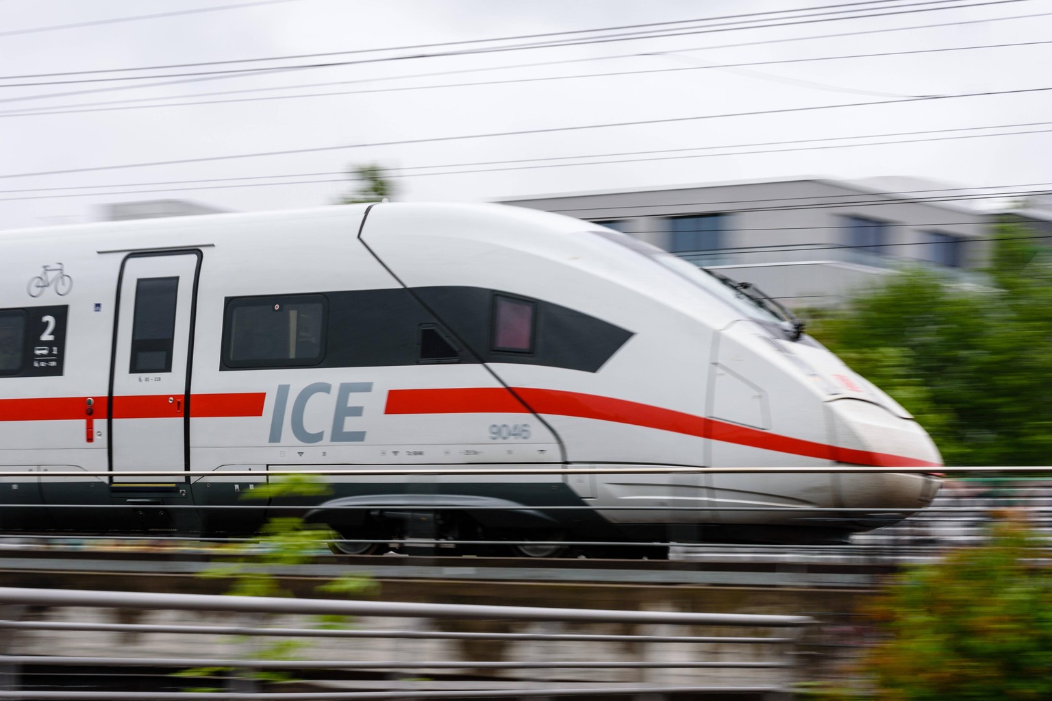 May 11, 2020, Berlin, Berlin, Germany: A German Intercity Express commonly known as ICE trainset can be seen in Berlin in rainy weather. Plans of the Ministry of Finance and the Ministry of Transport  ...