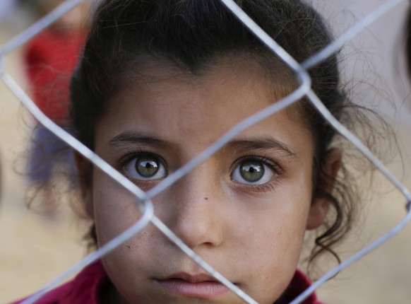 November 11, 2020, Gaza City, The Gaza Strip, Palestine: A Palestinian girl stands inside his family s home in Jabalia Refugee Camp Gaza City Palestine - ZUMAq100 20201111_zaa_q100_020 Copyright: xMah ...