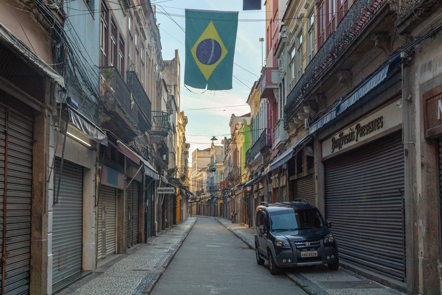 RIO DE JANEIRO, RJ - 27.03.2020: MOVIMENTAO CORONAVRUS RIO DE JANEIRO - Reduced traffic and closed shops in Rio de Janeiro due to access restrictions caused by the Coronavirus. x1899091x PUBLICATIONxN ...