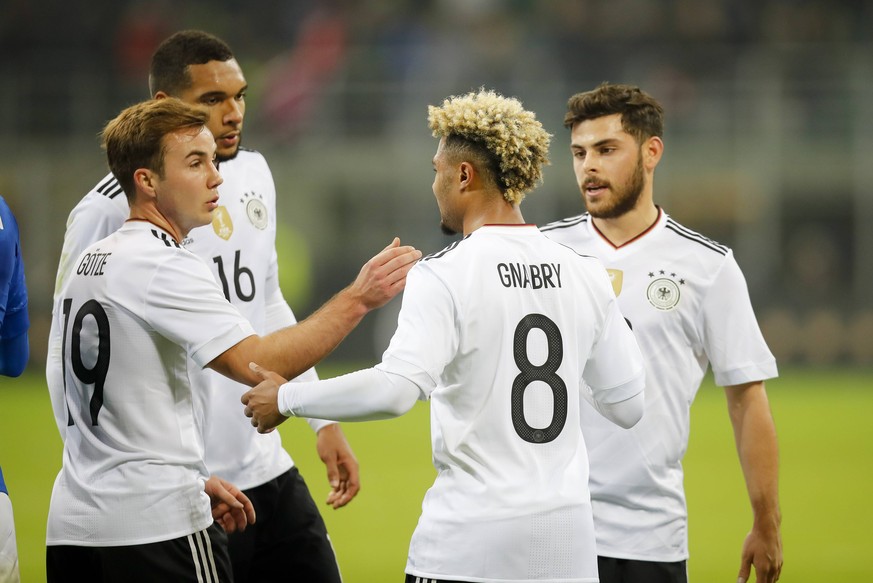 Mario GOETZE, DFB 19 Serge GNABRY, DFB 8 Kevin VOLLAND, DFB 20 Jonathan TAH, DFB16 Schlussjubel ITALY - GERMANY 0-0 Friendly match at November 15, 2016 in Mailand, Italy

Mario Goetze DFB 19 Serge G ...