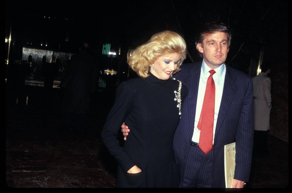 Apr. 21, 2004 - New York, New York, U.S. - DONALD TRUMP AND WIFE Ivana. / 1986.DONALDTRUMPRETRO New York U.S. PUBLICATIONxINxGERxSUIxAUTxONLY - ZUMAba9

Apr 21 2004 New York New York U S Donald Trump  ...