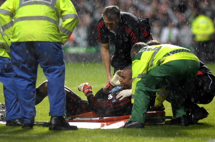 Celtic v AC Milan at Celtic Park in the Champions League. Milan goalkeeper Dida gets attention after an incident with a fan. The match ended Celtic 2-1 AC Milan. Taken 3rd Oct 2007 by . UK News - Octo ...