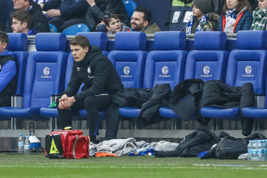 Alexander Nübel saß beim FC Schalke 04 zuletzt nur auf der Bank, das droht ihm beim FC Bayern künftig auch.