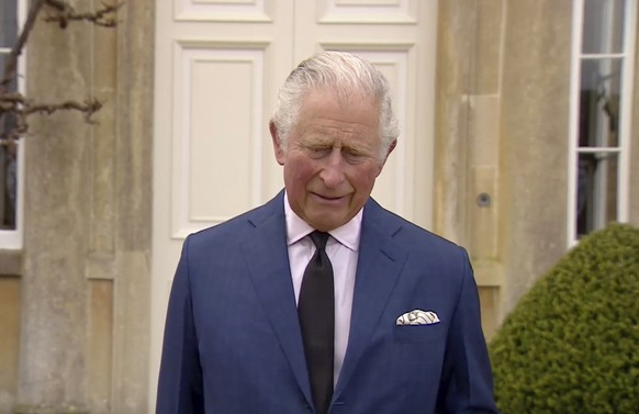 10.04.2021, Gro�britannien, Gloucestershire: Das Standbild aus einem Video zeigt Prinz Charles, der zu den Medien spricht und seinem Vater Tribut zollt. Der Ehemann der britischen K�nigin Elizabeth II ...